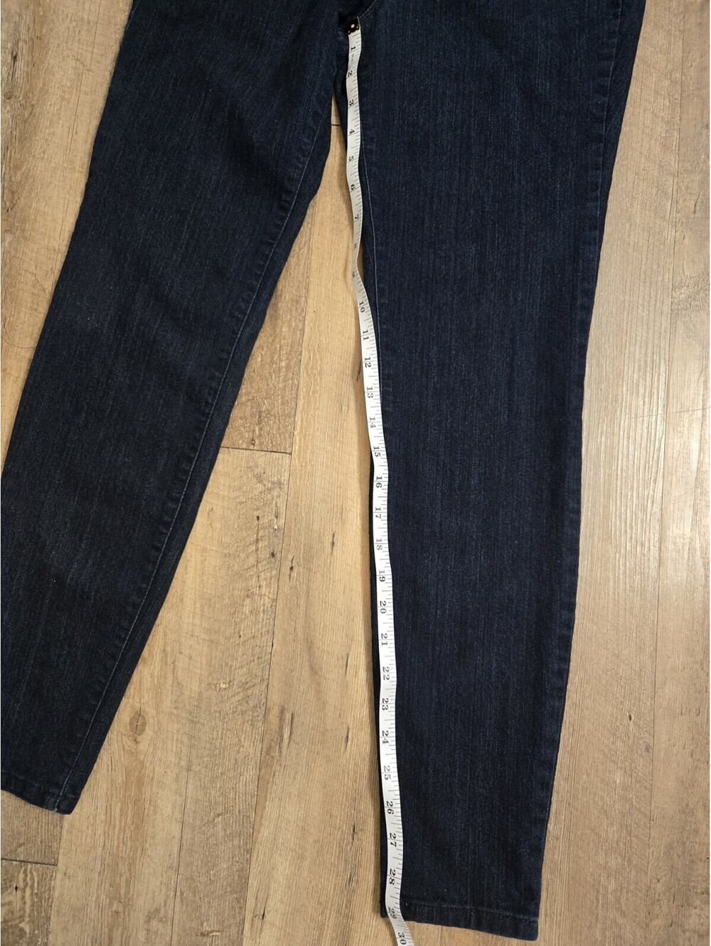 Jessica Simpson Kiss Me Super Skinny Jeans Womens Size 10 / 30 Dark Wash Stretch - Picture 15 of 15